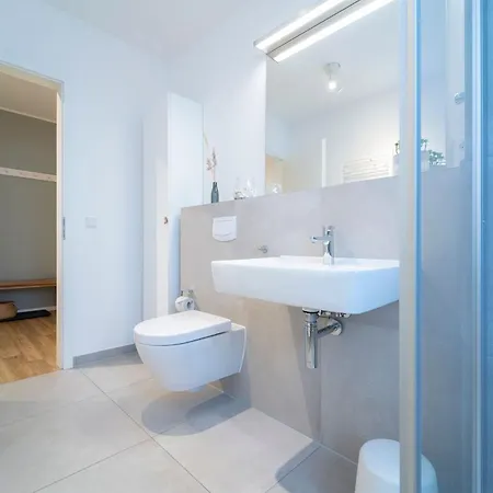 Kellenhus 2 公寓 *